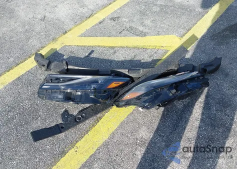 2025 Toyota Camry Xse из США, поврежденный, VIN 4T1DAACK0SU090436